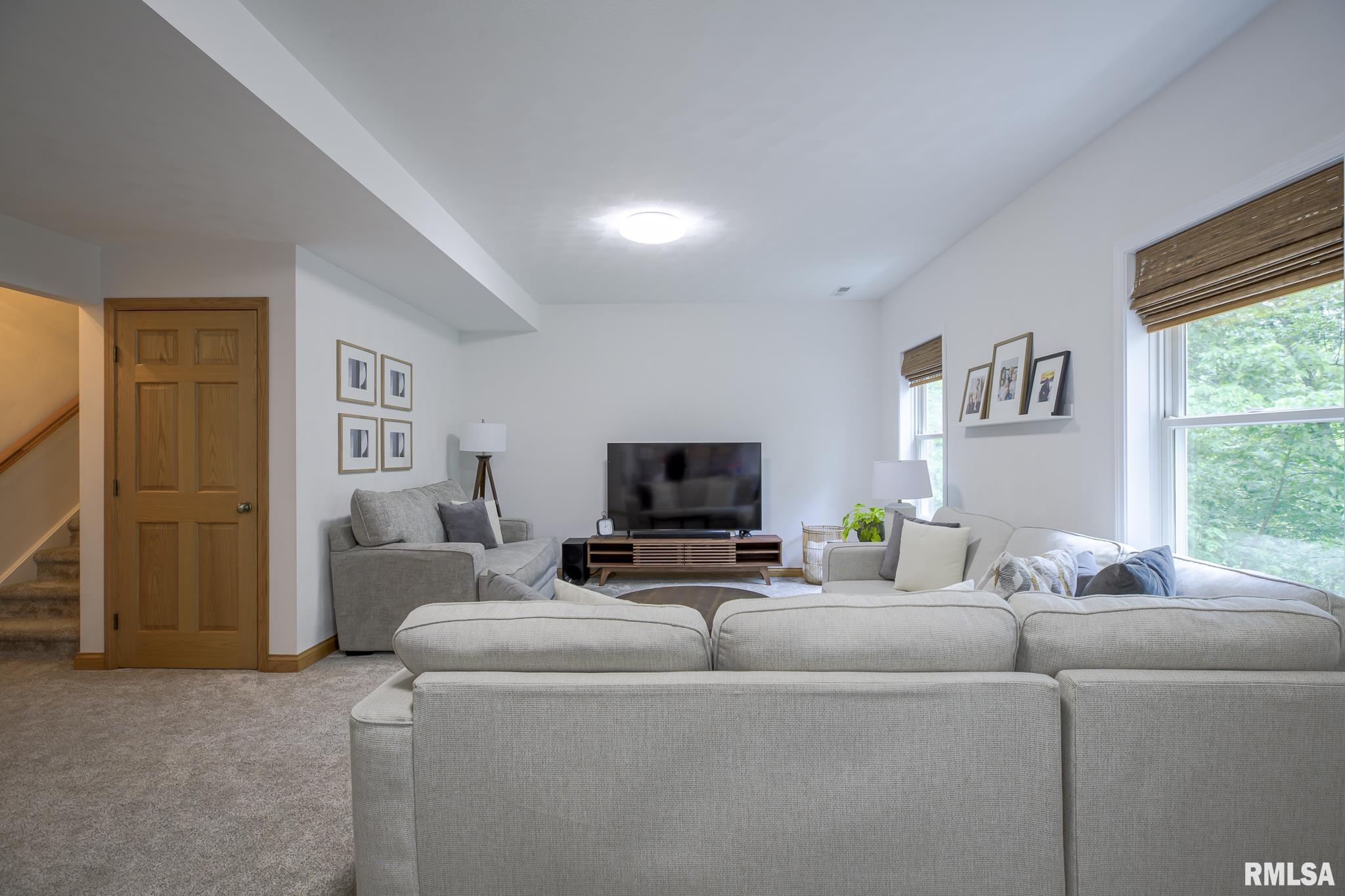 1172 Stratford Court, East Peoria, Illinois image 46