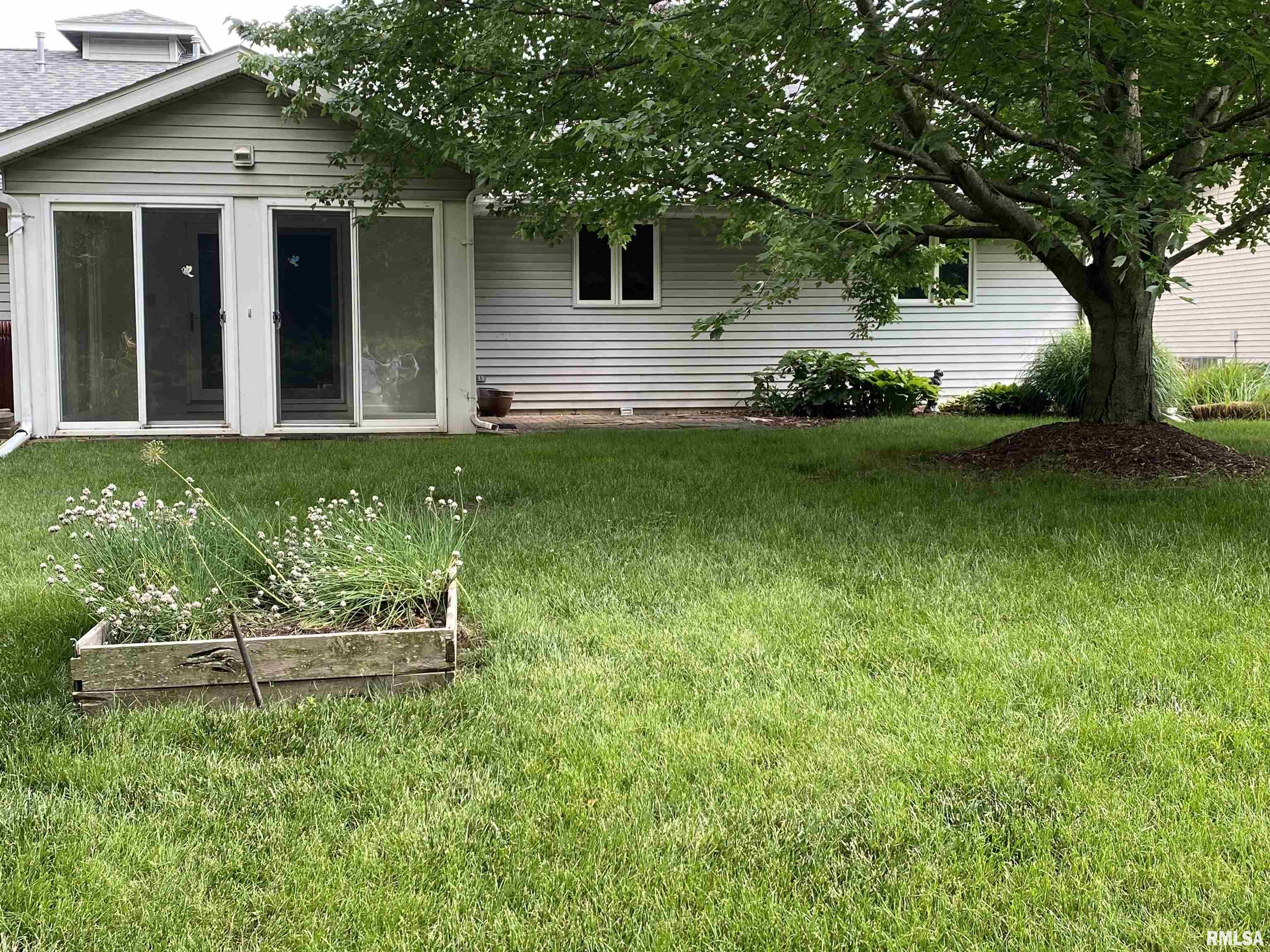 1661 E Myrtle Street, Canton, Illinois image 26