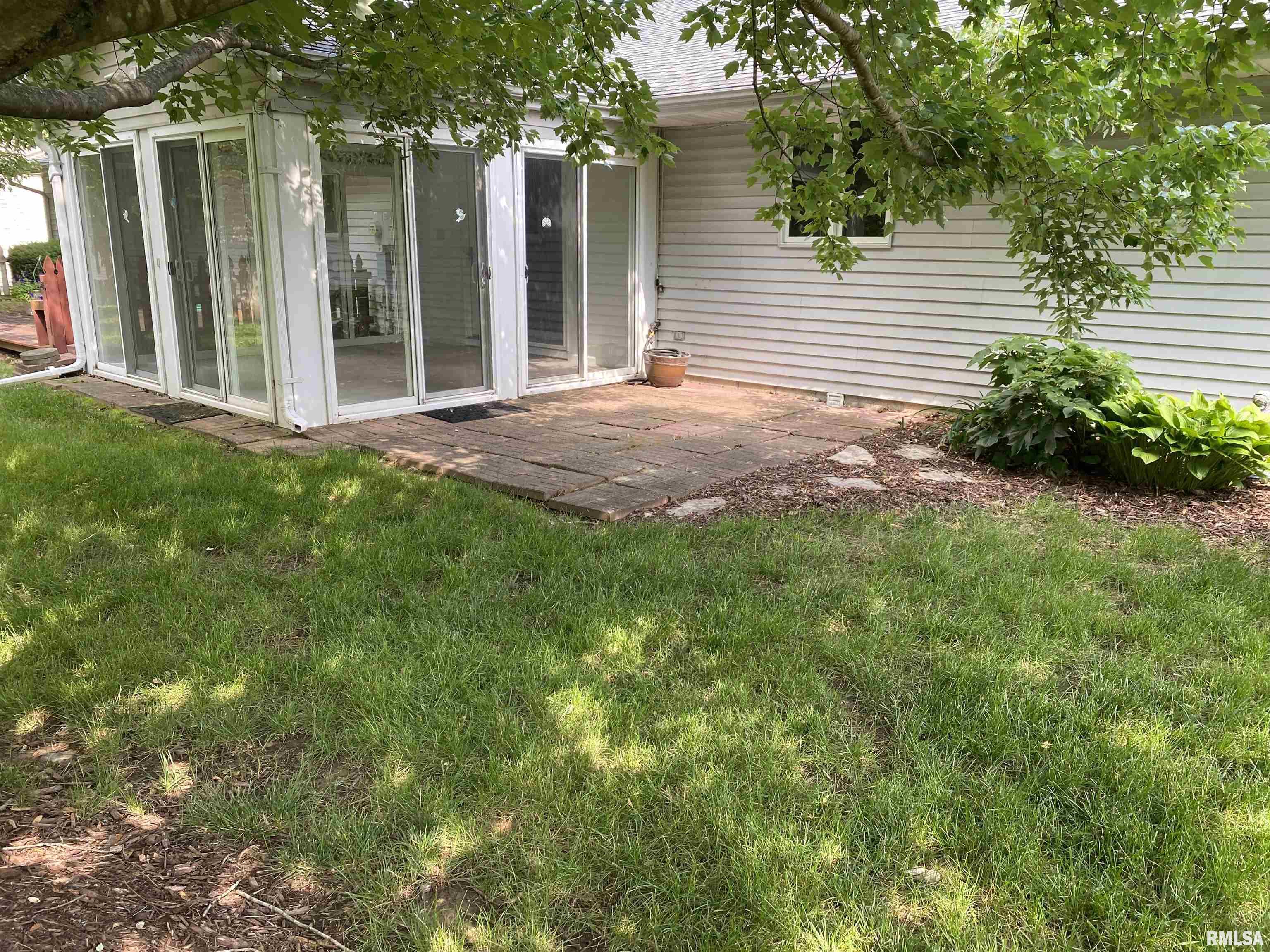 1661 E Myrtle Street, Canton, Illinois image 27