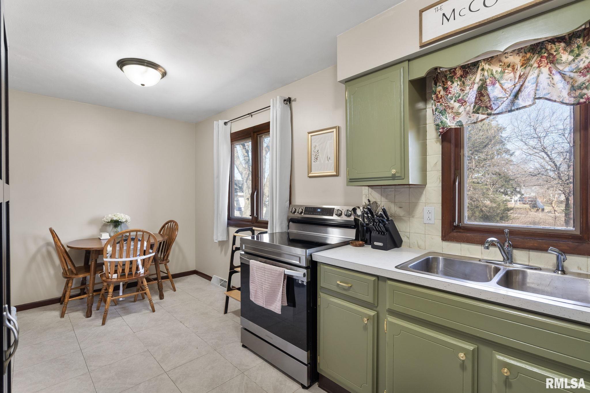 3417 Mississippi Avenue, Davenport, Iowa image 10