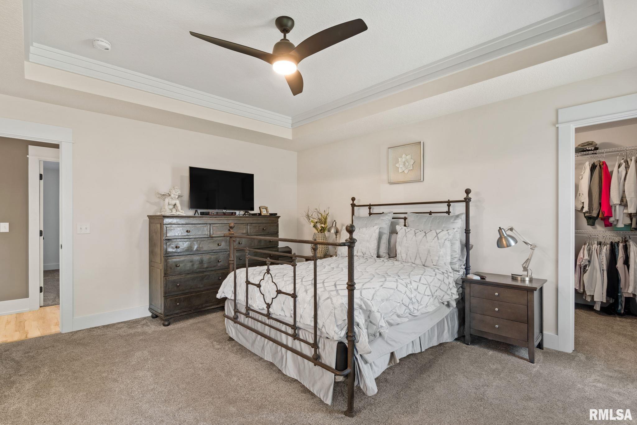 684 Holmes Street, Bettendorf, Iowa image 22
