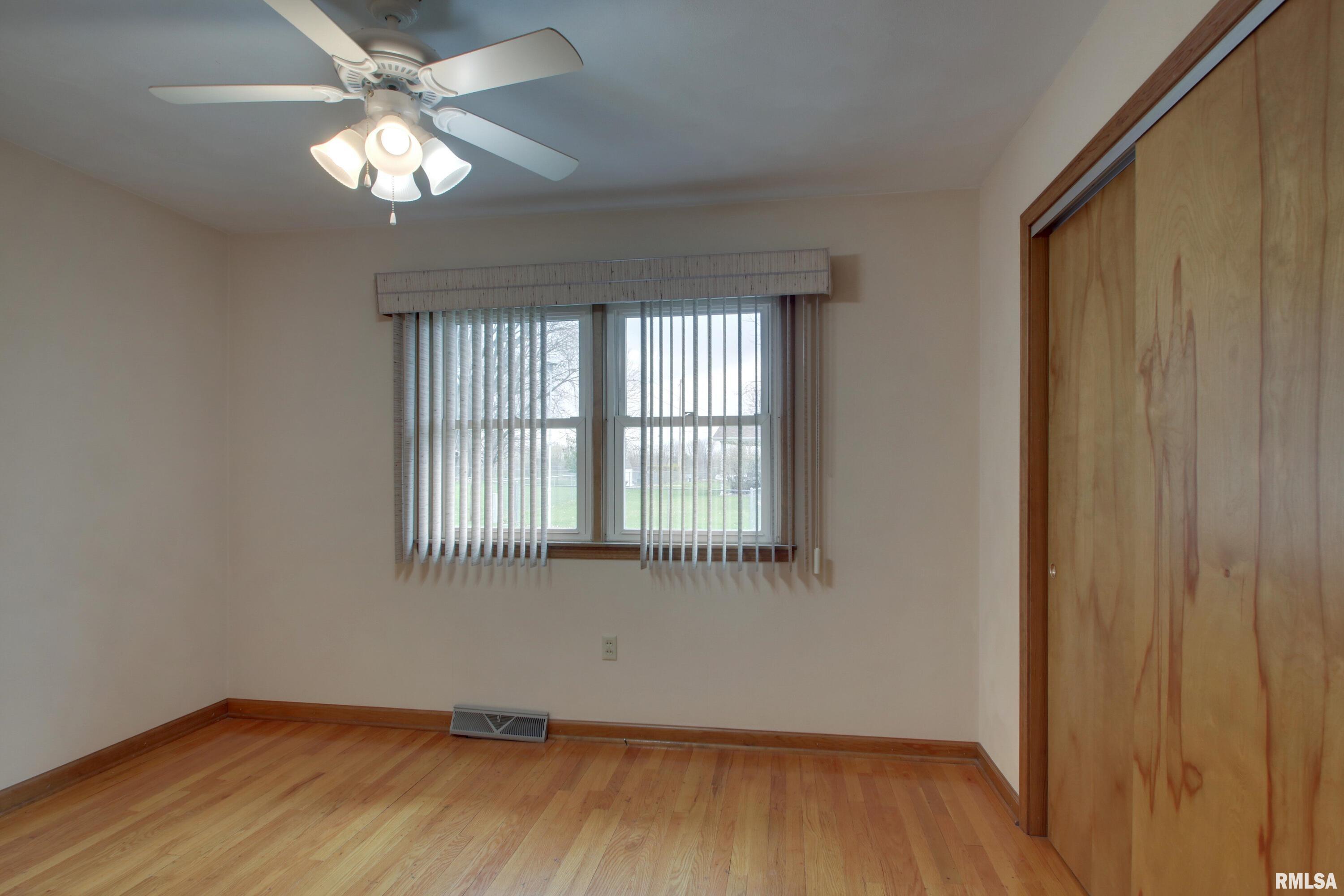 401 Poinsettia Drive, Quincy, Illinois image 6