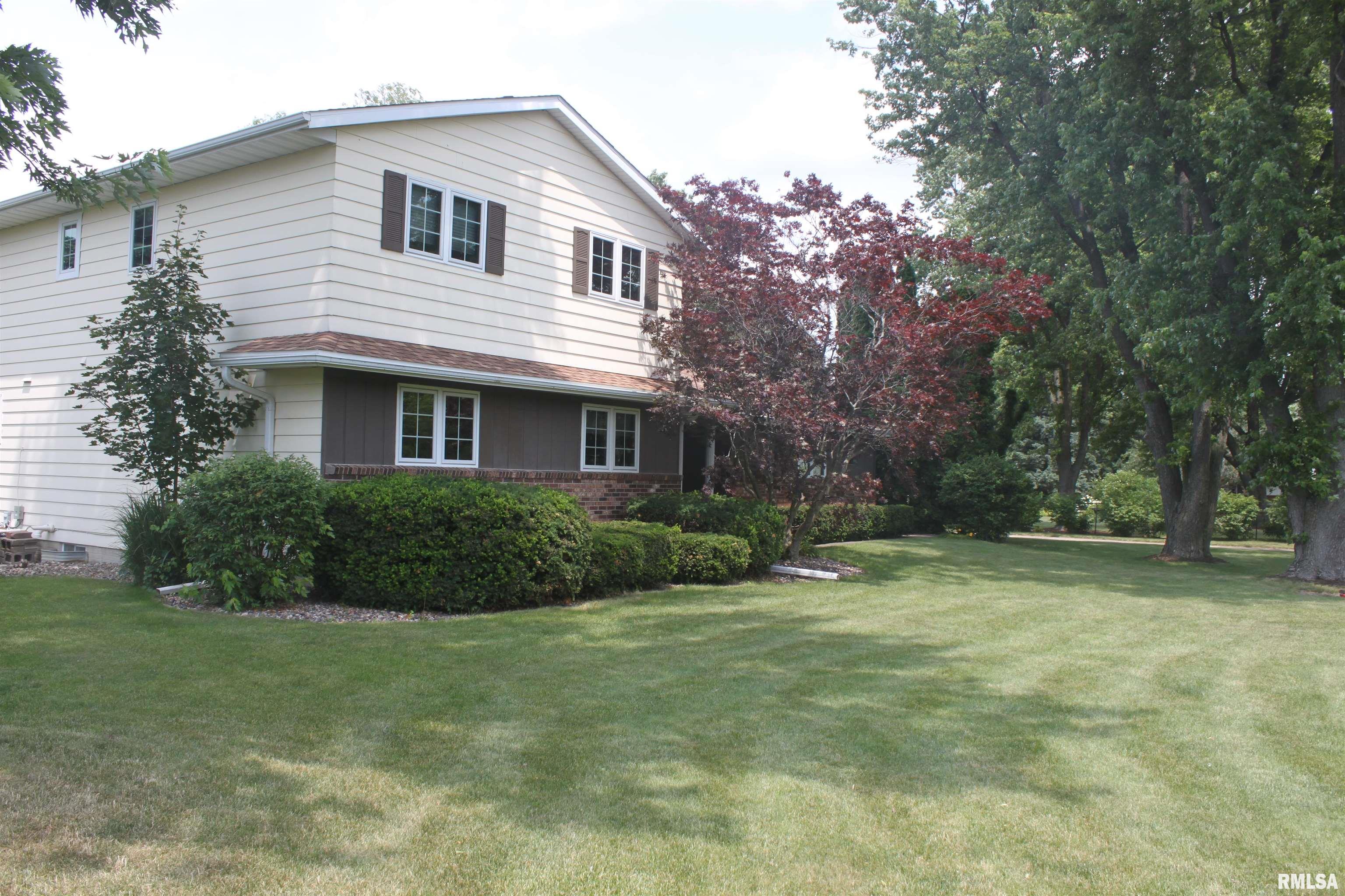 17226 Cedar Road, East Moline, Illinois image 1