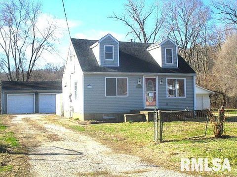 Homes For Sale - 111 Moschel Street<br/> Tazewell County, East Peoria, IL 61611