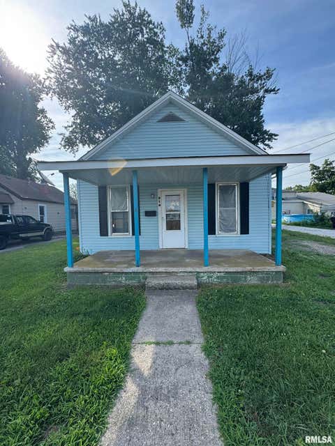 Homes For Sale - 214 S Sheridan Street<br/> Lincoln, IL 62656
