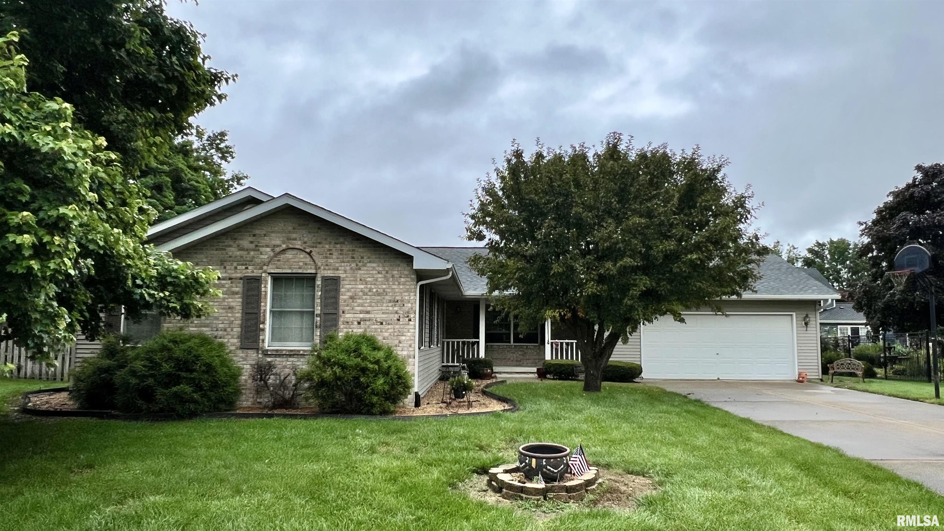 513 Richmond Drive, Chatham, Illinois image 1