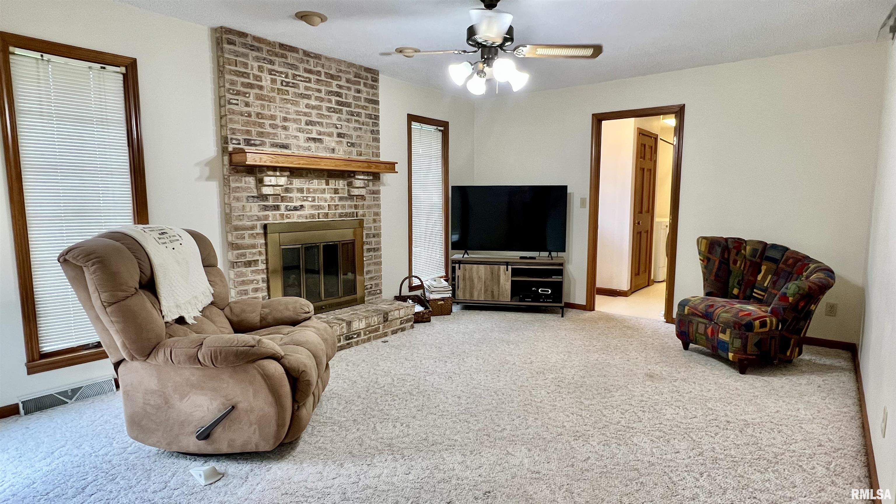 513 Richmond Drive, Chatham, Illinois image 11