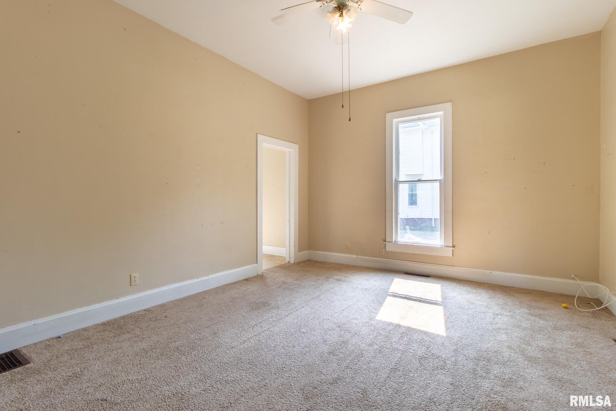117 W Jefferson Street, Macomb, Illinois image 11
