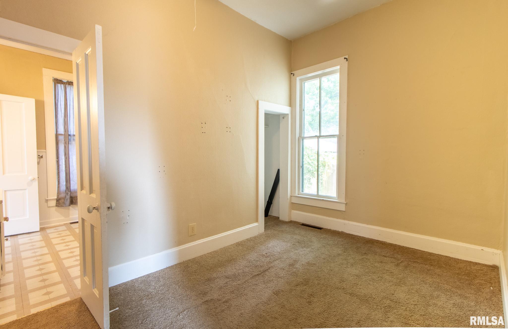 117 W Jefferson Street, Macomb, Illinois image 10