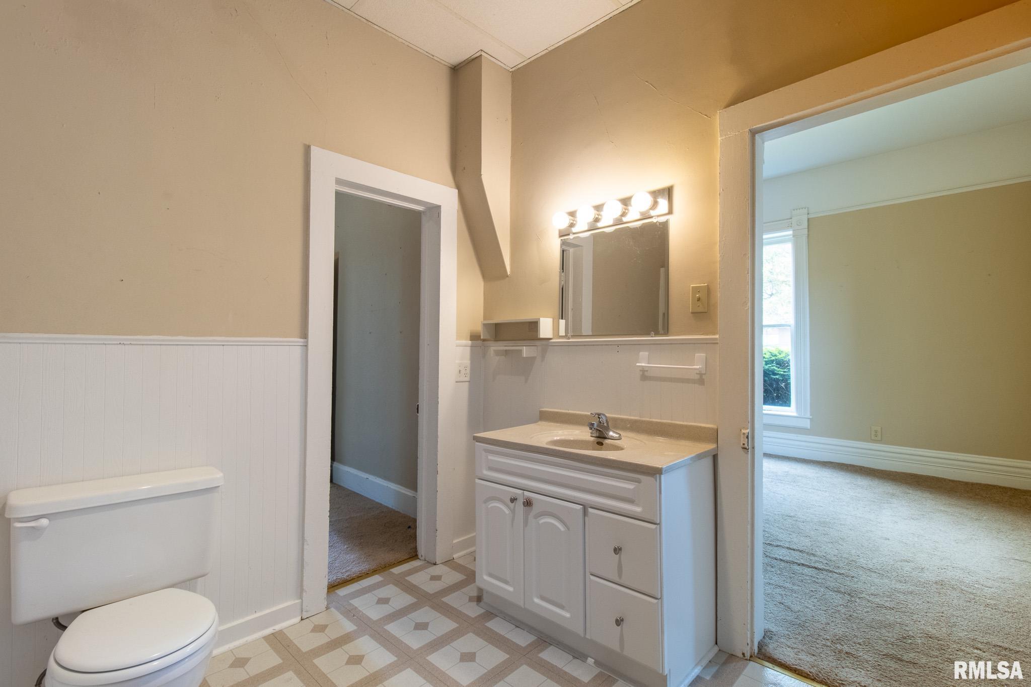 117 W Jefferson Street, Macomb, Illinois image 8