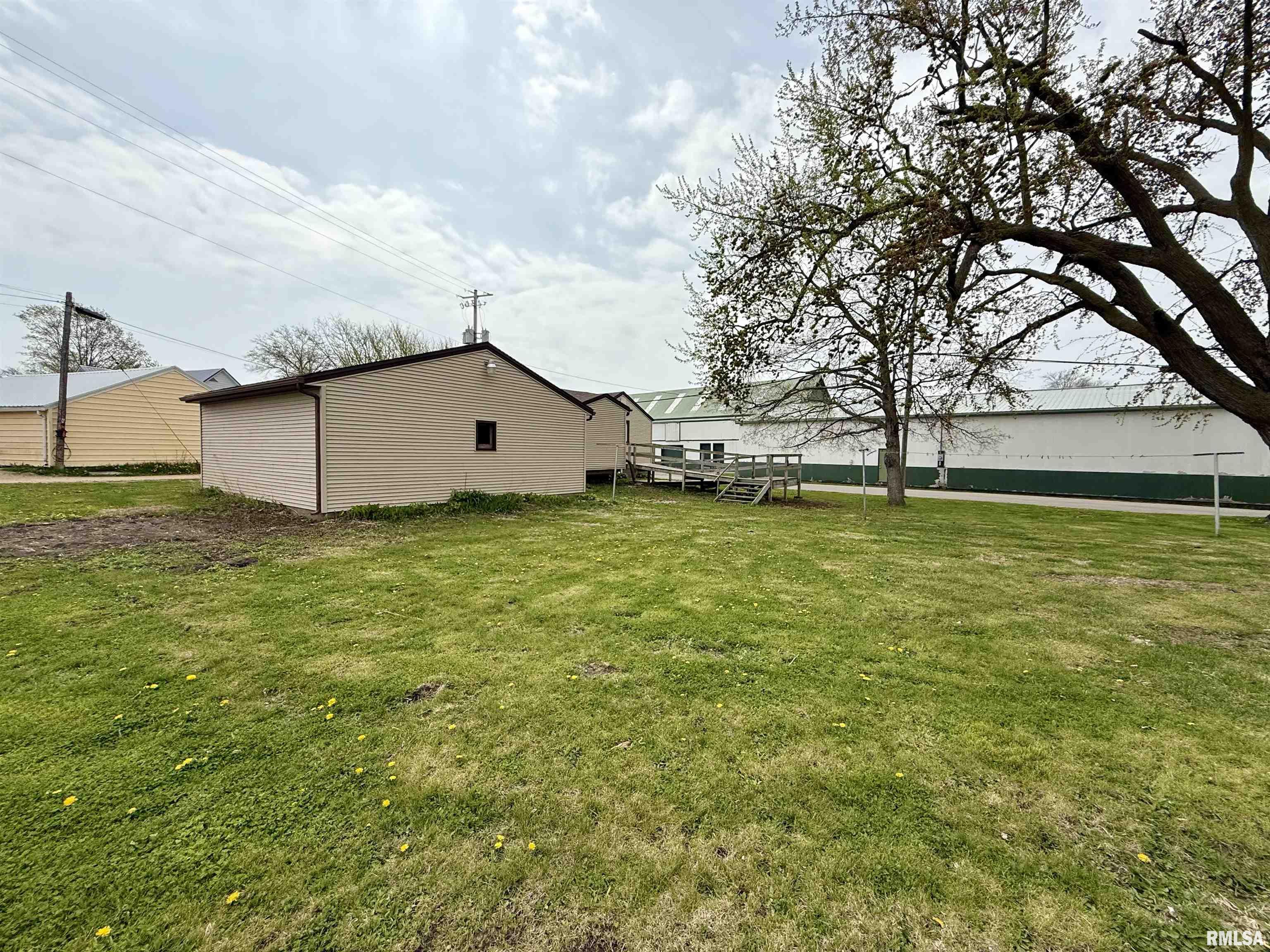 404 1st Street, Lowden, Iowa image 5