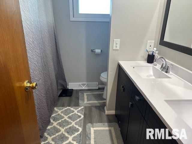 137 Chestnut Street, Jacksonville, Illinois image 19