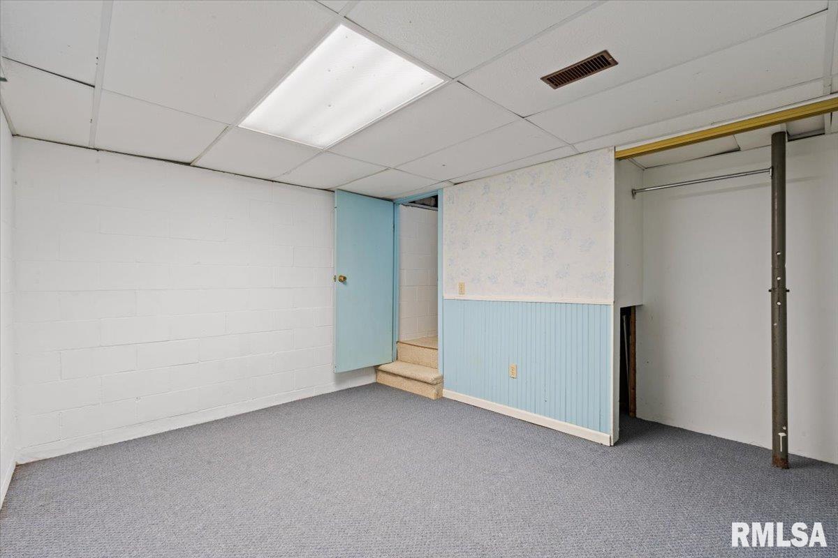 1216 Wisconsin Street, Le Claire, Iowa image 35