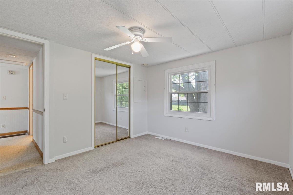 1216 Wisconsin Street, Le Claire, Iowa image 34