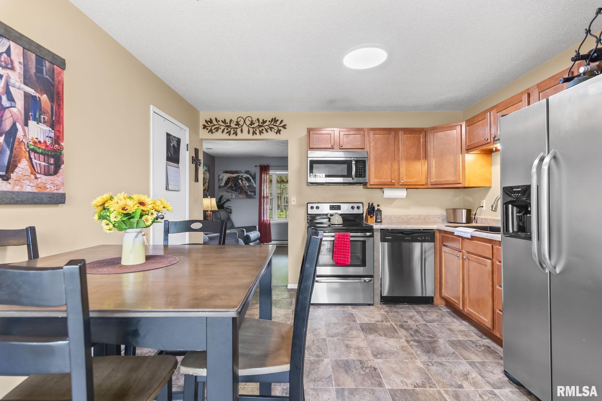 1844 Stanhope Road, Springfield, Illinois image 9