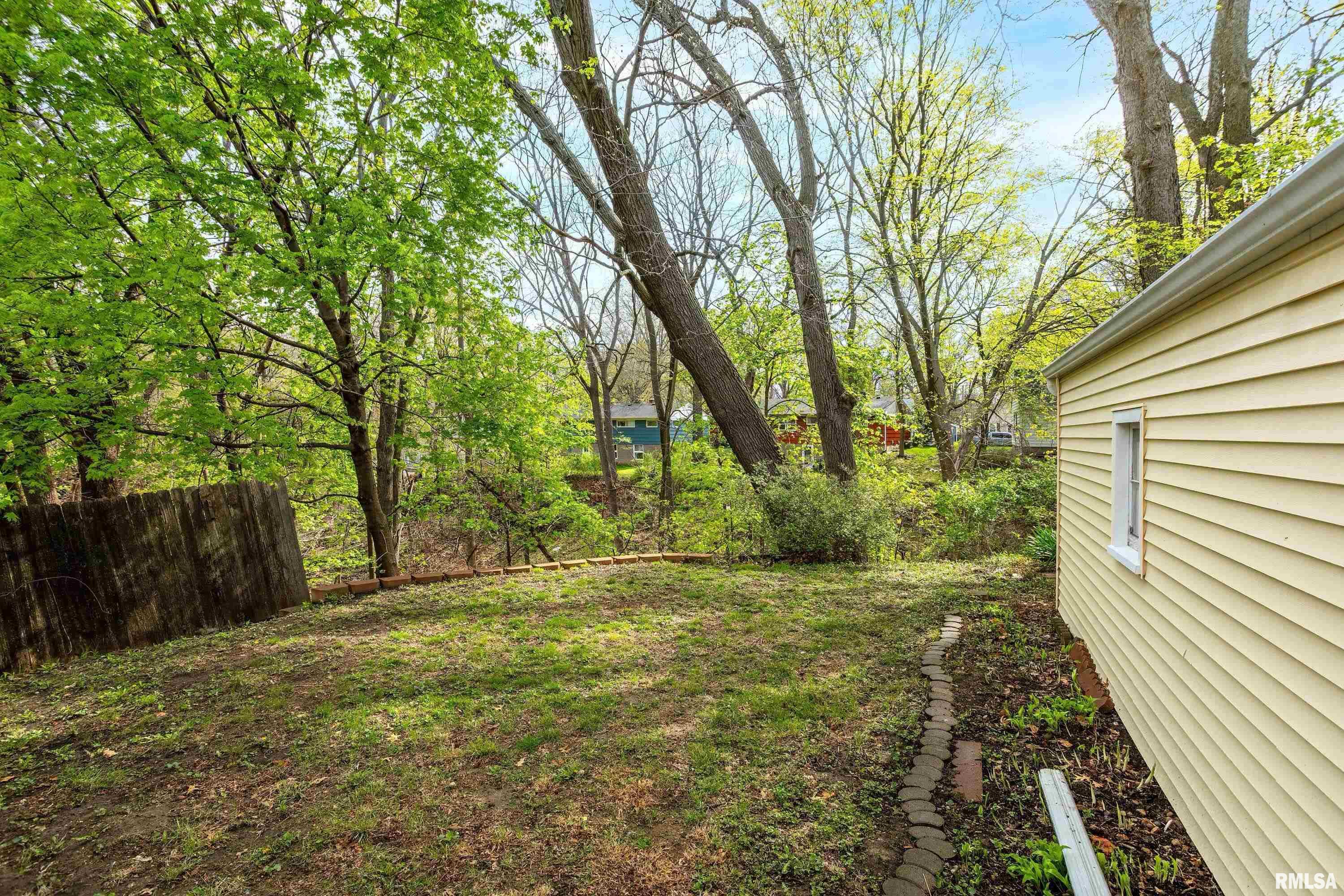 924 53rd Street, Moline, Illinois image 30
