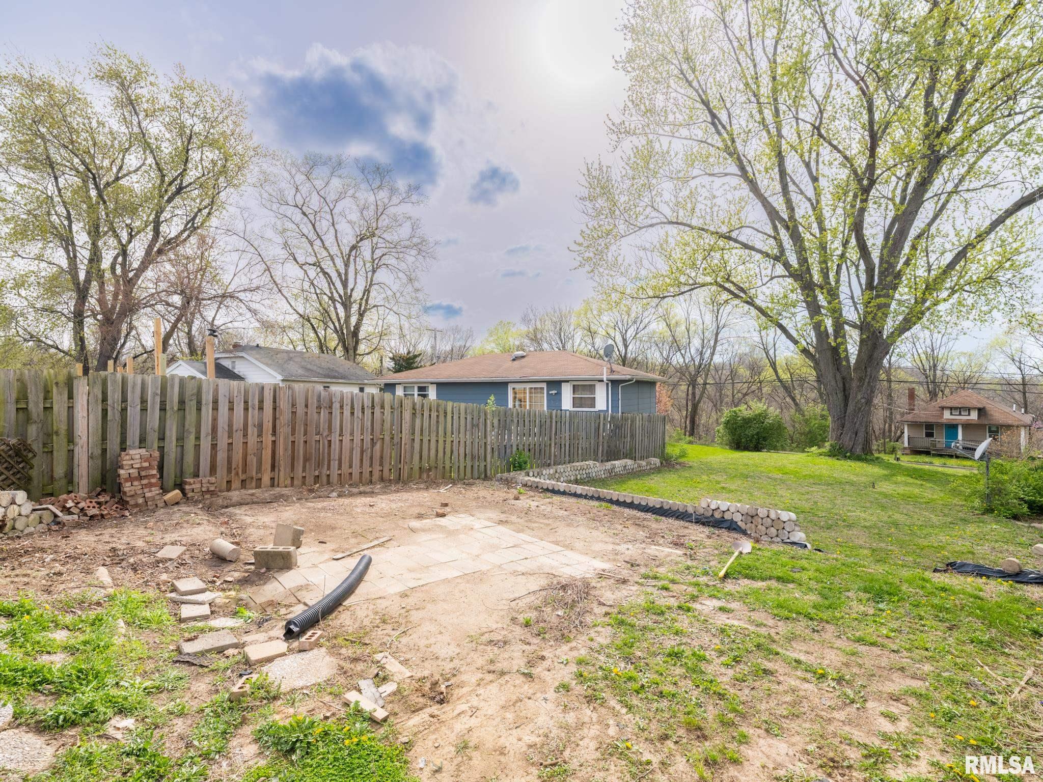 615 Pekin Avenue, East Peoria, Illinois image 47