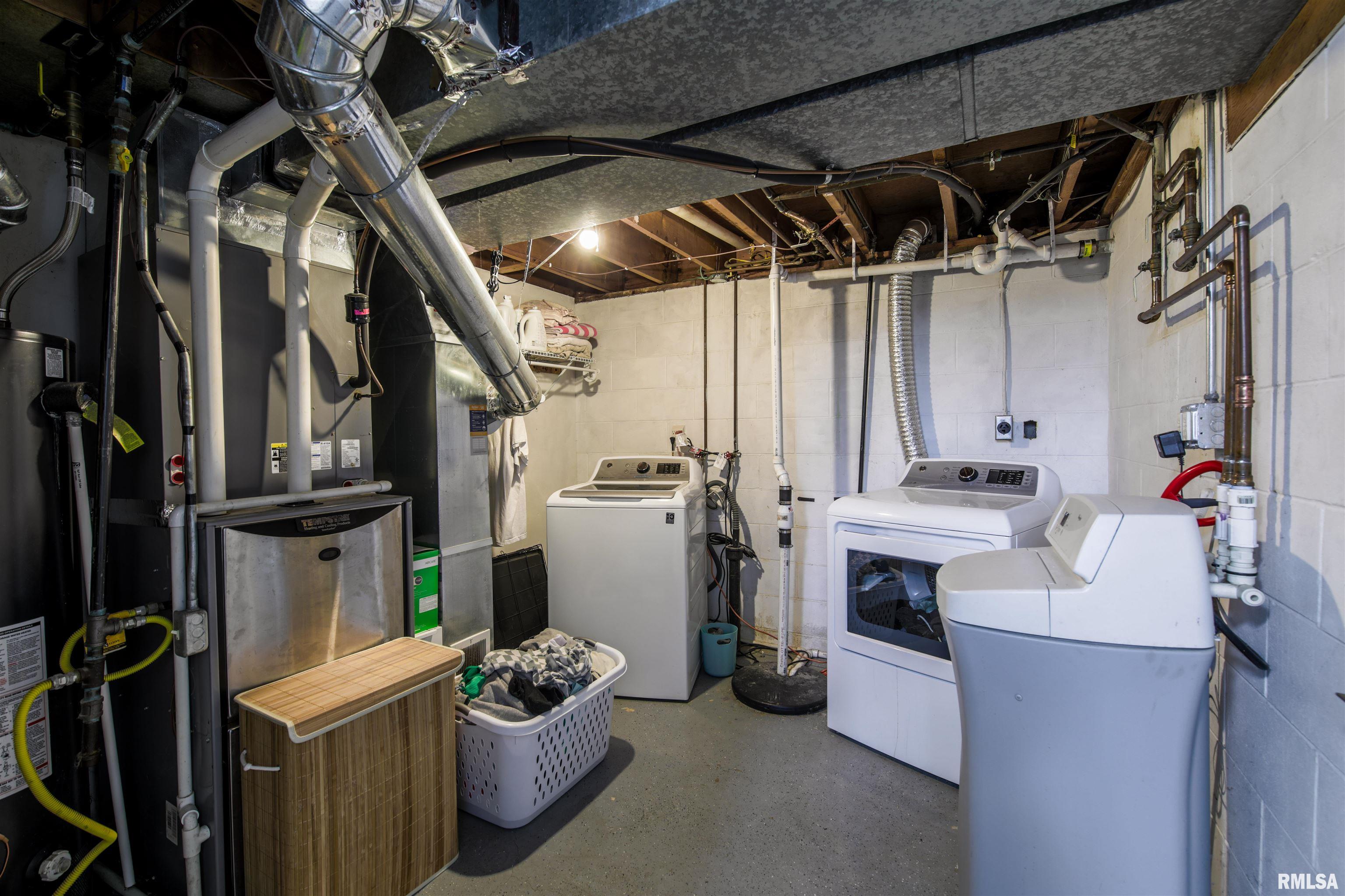 504 Avondale Drive, East Peoria, Illinois image 35