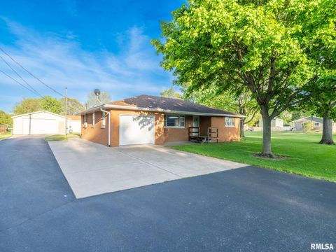 Photo of 13324 CEDAR Street, Manito, IL 61546 (MLS # PA1266027)