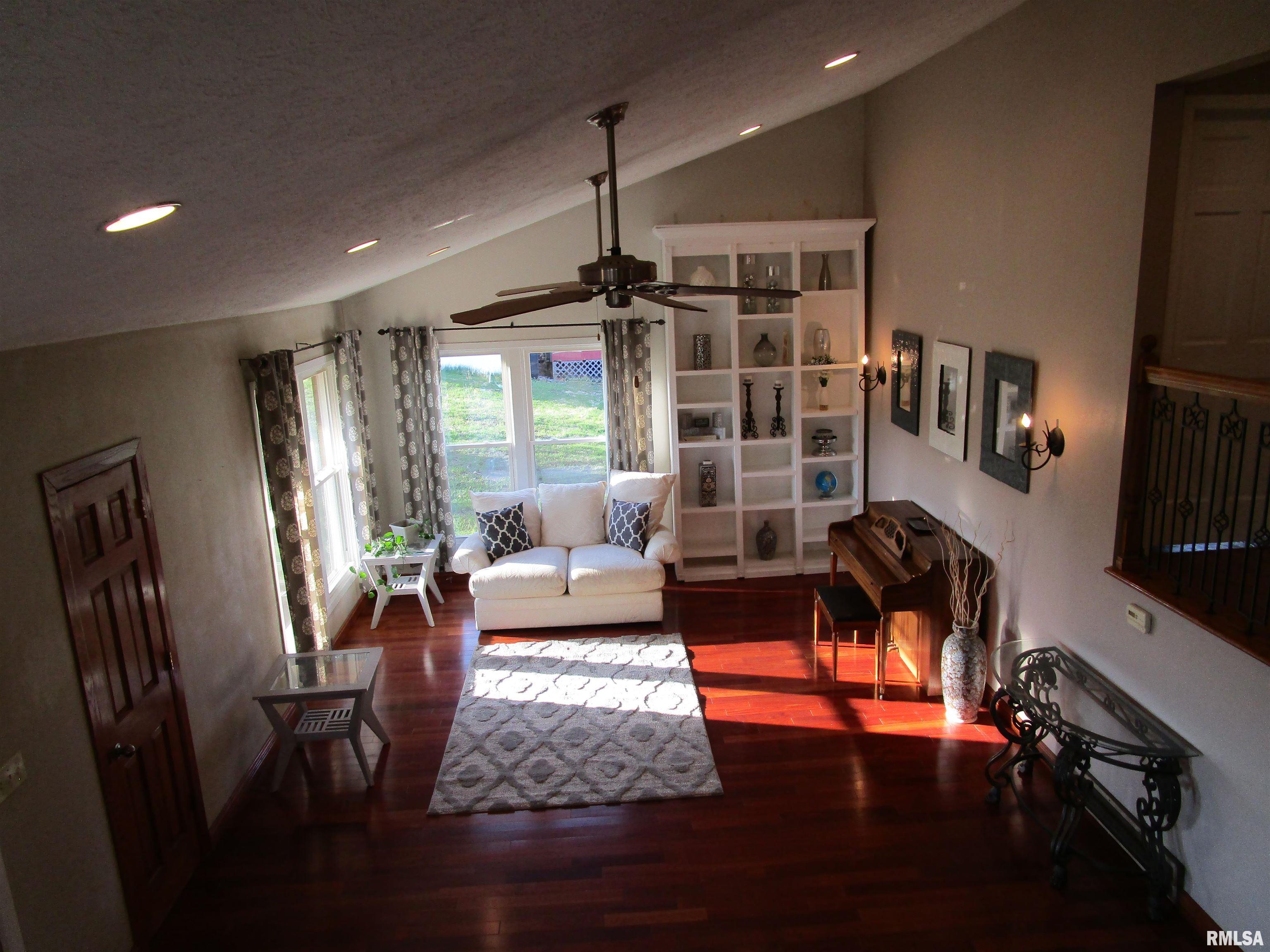 55 Palomino Road, Springfield, Illinois image 2
