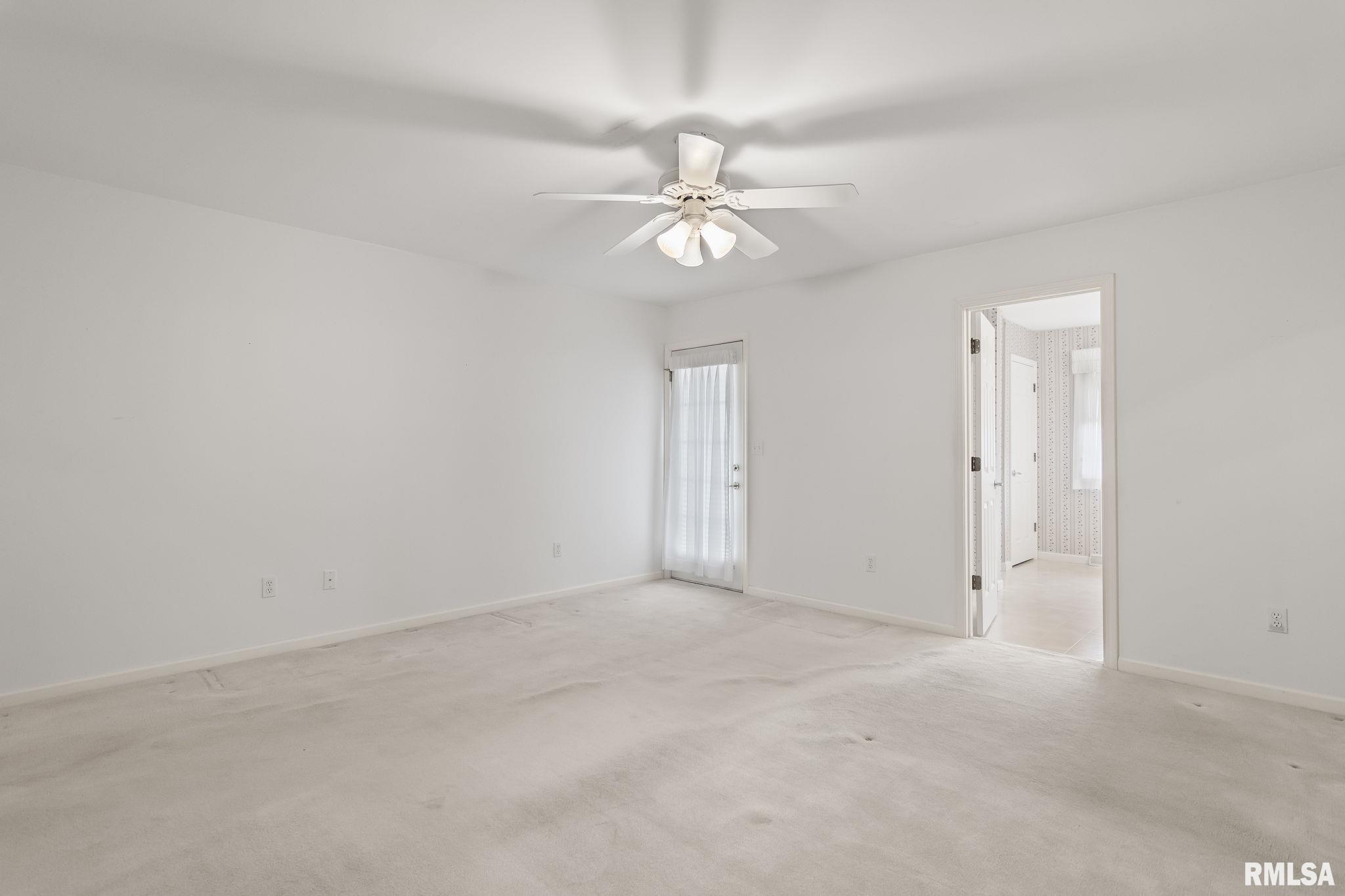 5000 Eagle Ridge Drive, Springfield, Illinois image 15