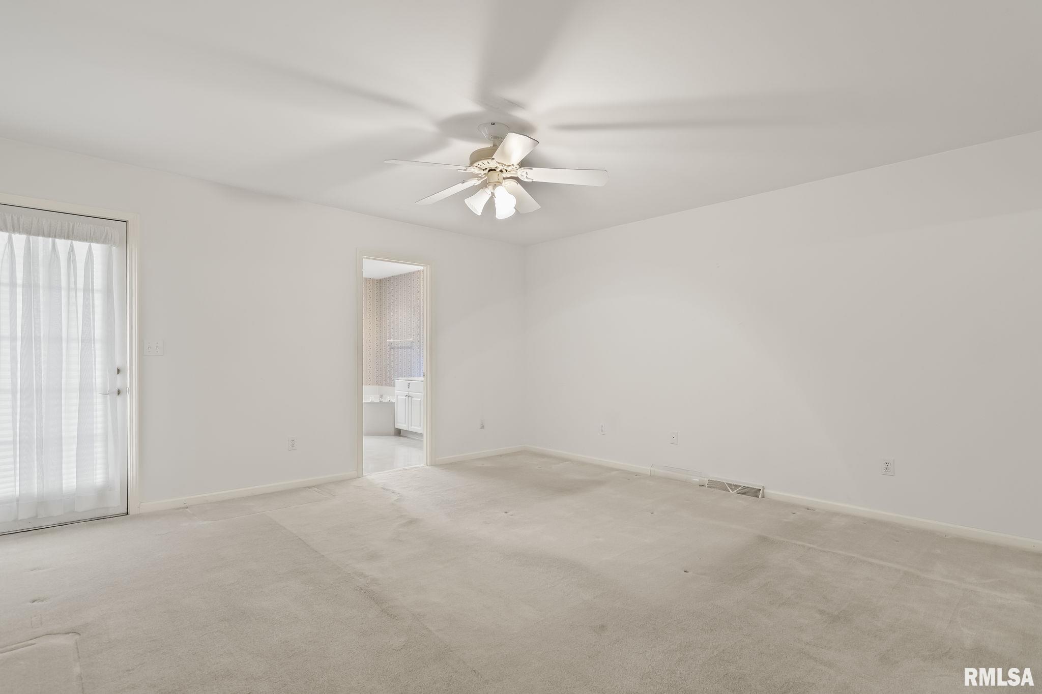 5000 Eagle Ridge Drive, Springfield, Illinois image 17