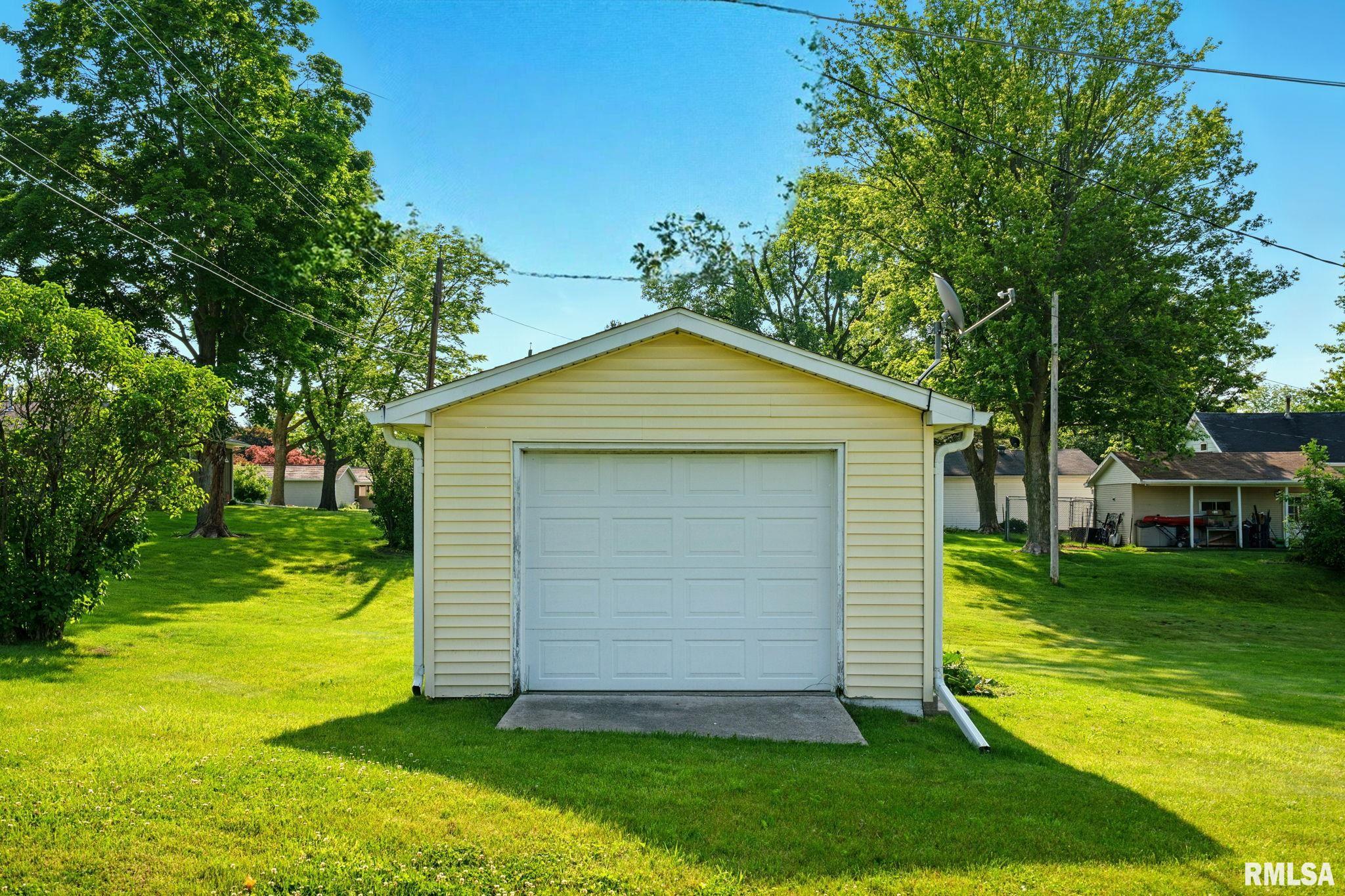 206 4th Street, Matherville, Illinois image 5