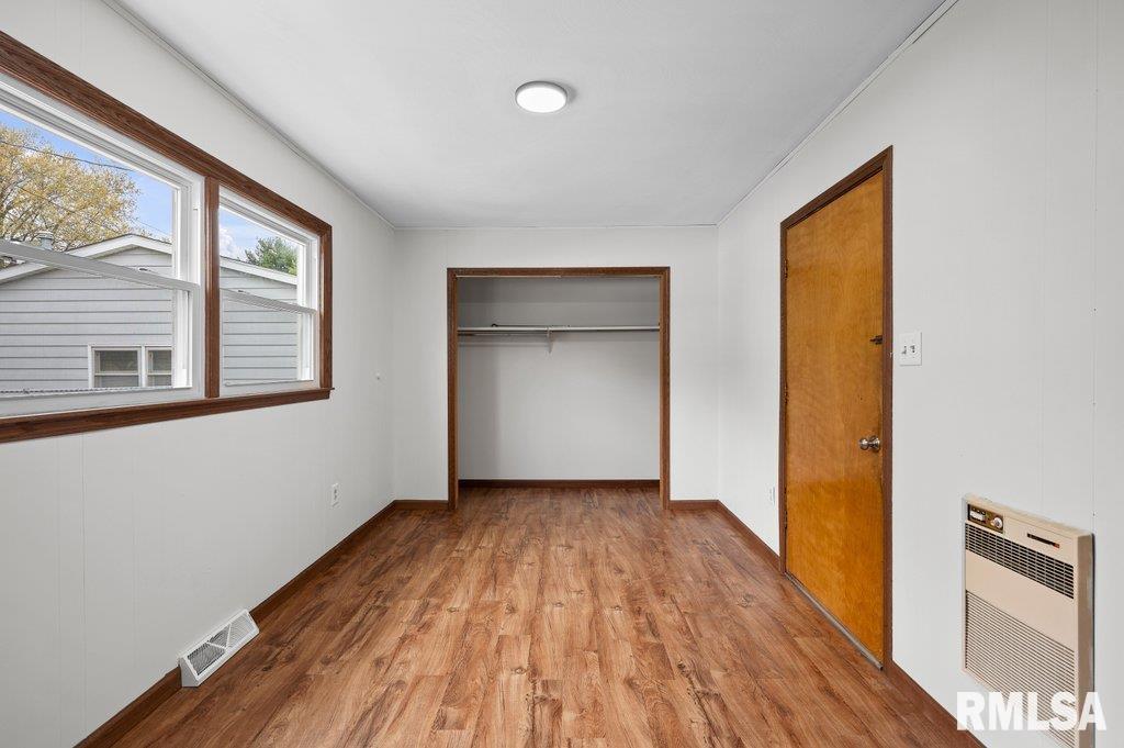 1807 37th Street, Moline, Illinois image 25