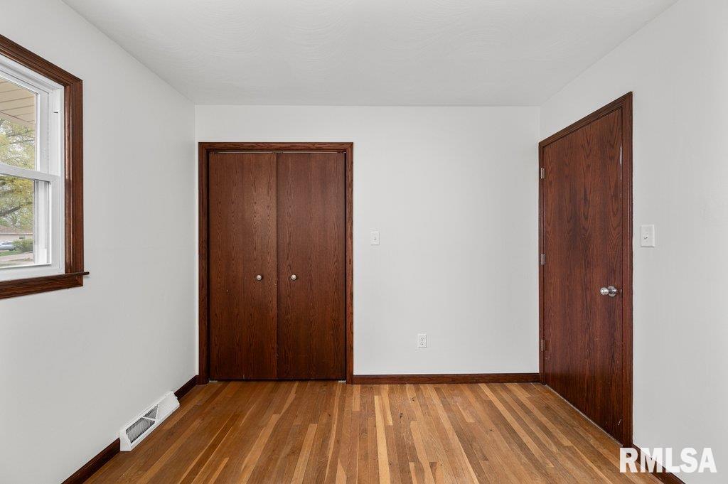 1807 37th Street, Moline, Illinois image 22