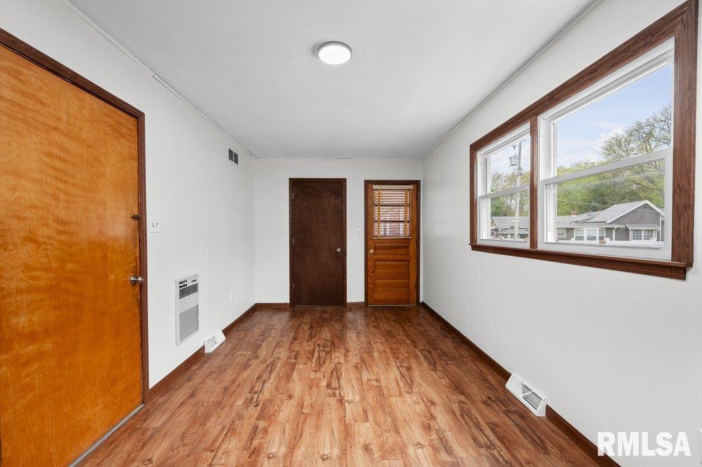 1807 37th Street, Moline, Illinois image 21