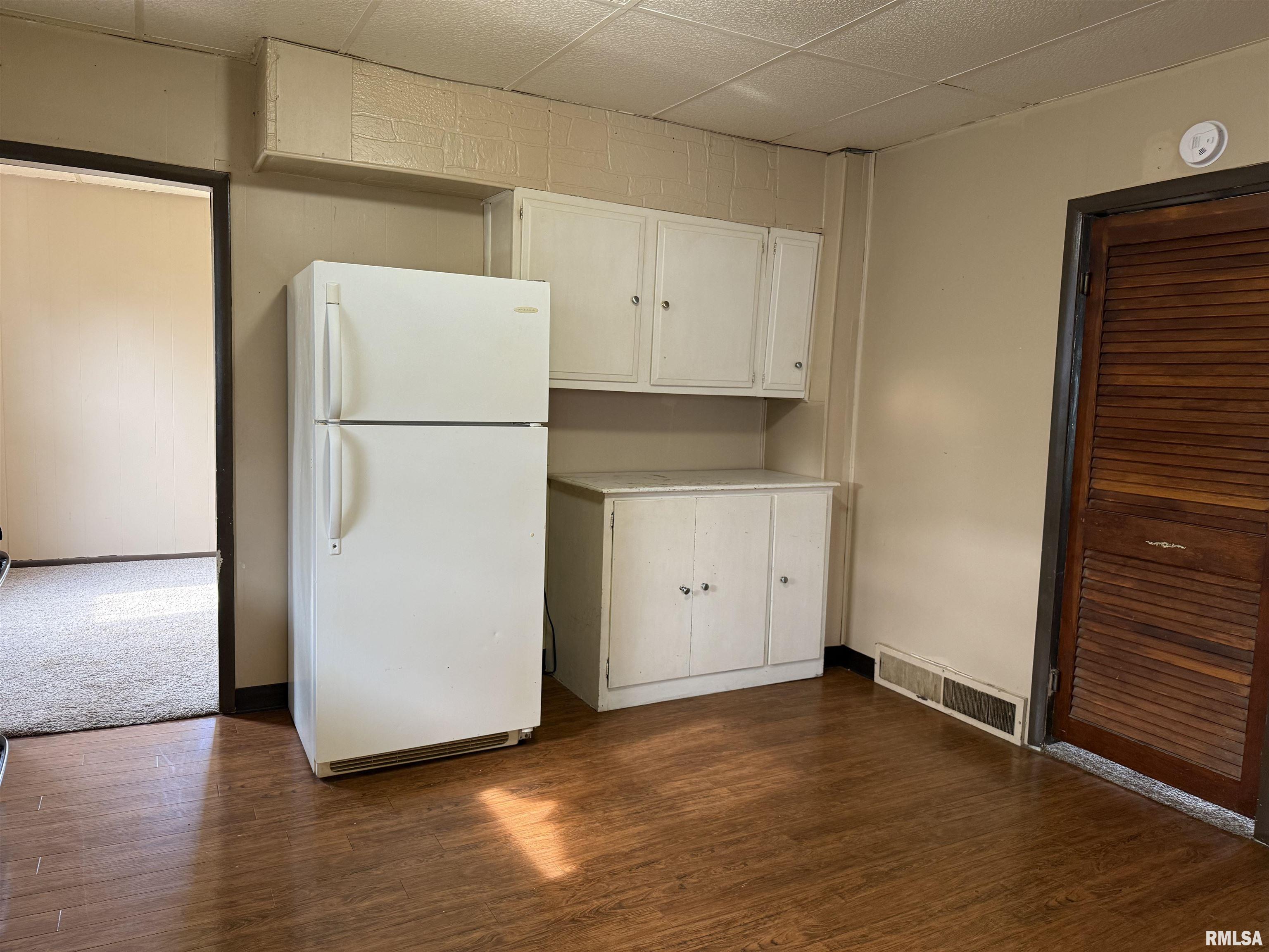 908 S 2nd Avenue, Canton, Illinois image 7