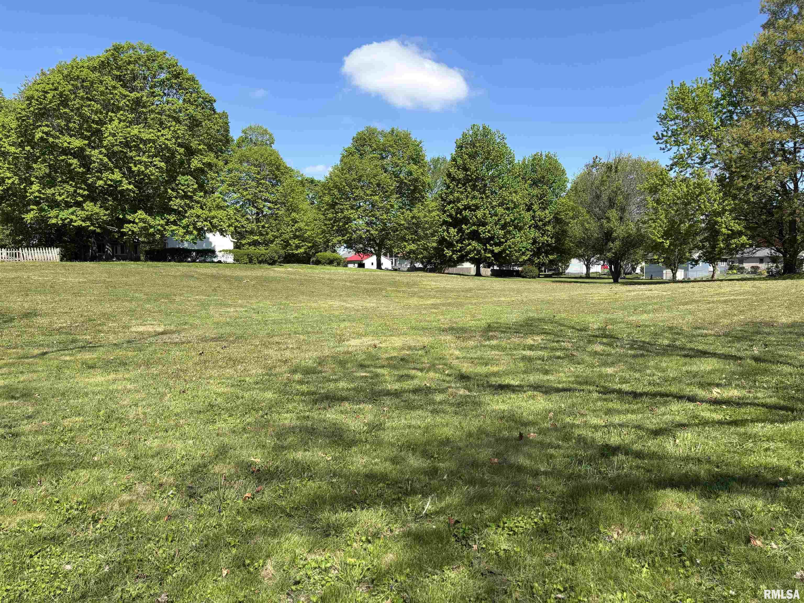 330 S Farnham Street, Galesburg, Illinois image 3