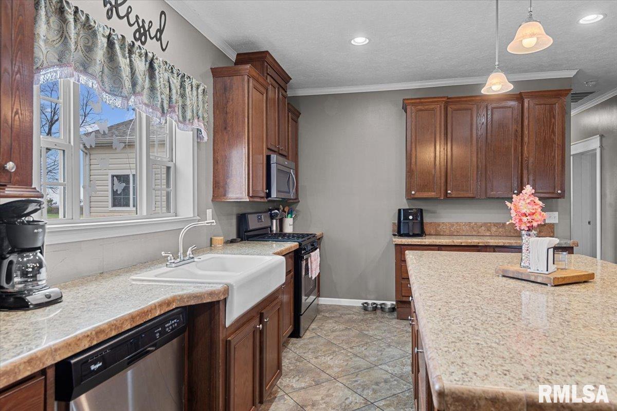 2137 E 700 N Road, Pana, Illinois image 14