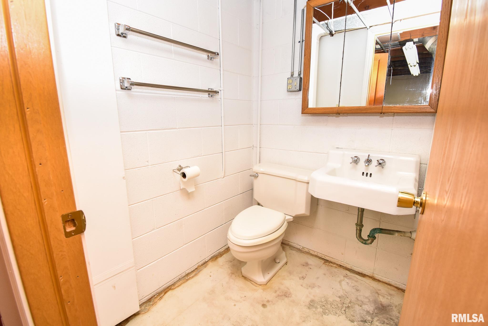 3523 N Bigelow Street, Peoria, Illinois image 43