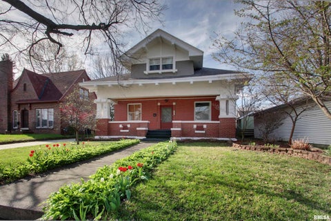 Homes For Sale - 2208 Vermont Street<br/> Quincy, IL 62301
