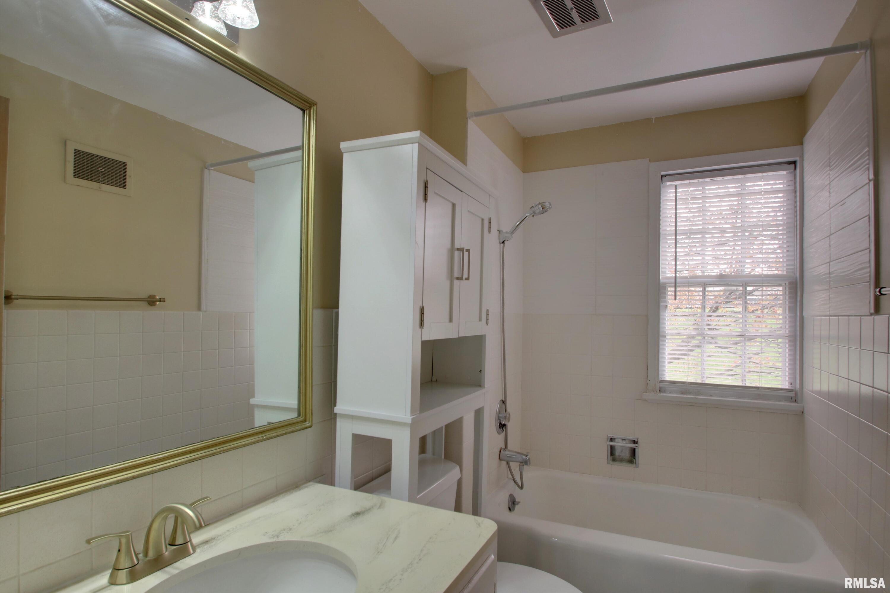 95 Woodlawn Road, Quincy, Illinois image 17