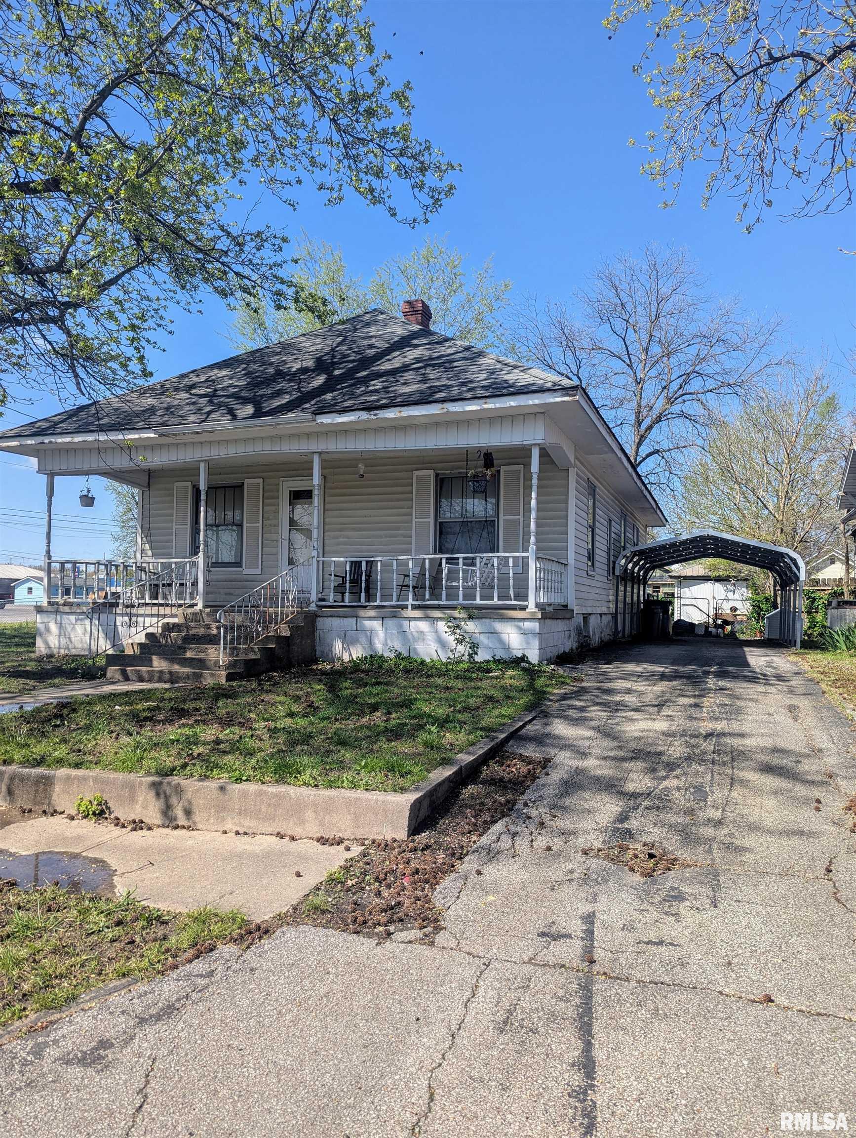 203 N Gardner Street, West Frankfort, Illinois image 3