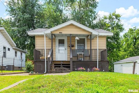 Homes For Sale - 1010 E Samuel Avenue<br/> Peoria Heights, IL 61616