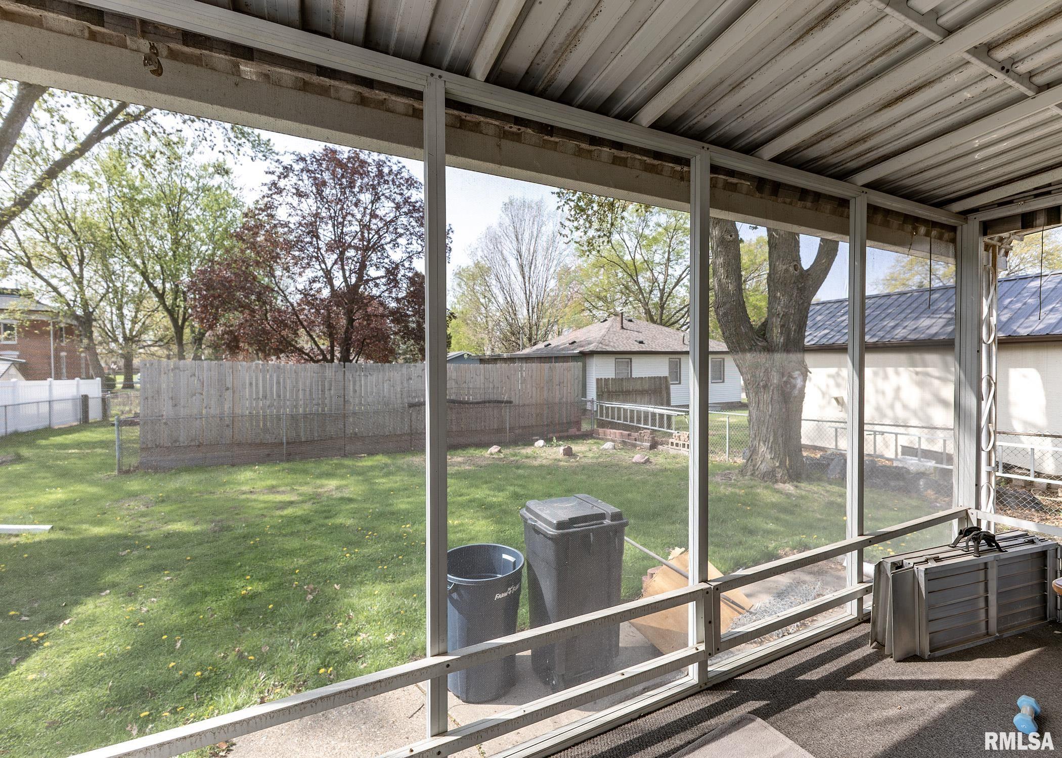 1211 4th Street, Camanche, Iowa image 17