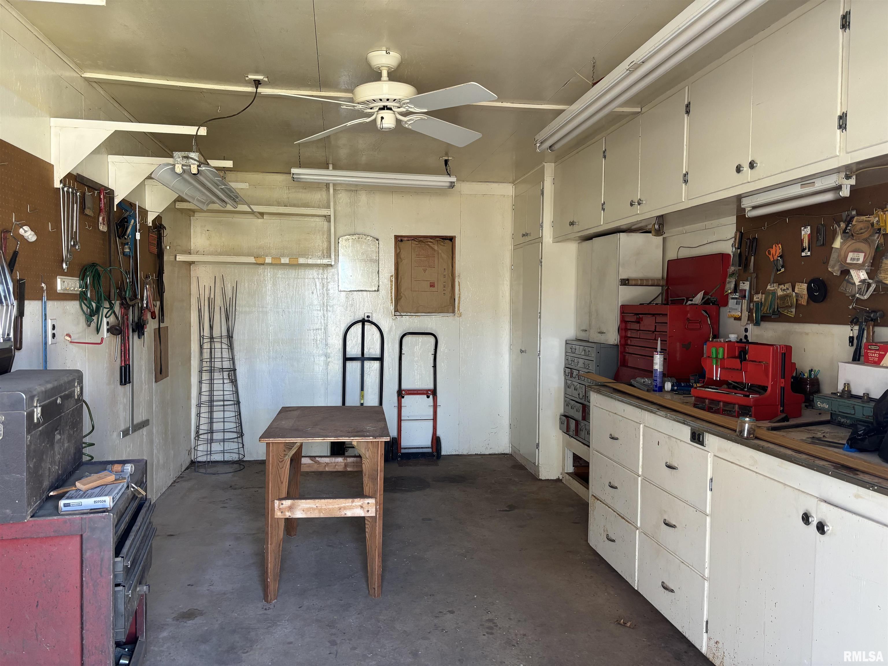 317 N High Street, Lacon, Illinois image 47