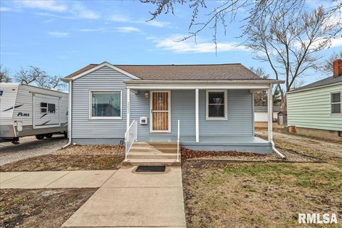 Homes For Sale - 2621 S 4th Street<br/> Springfield, IL 62703