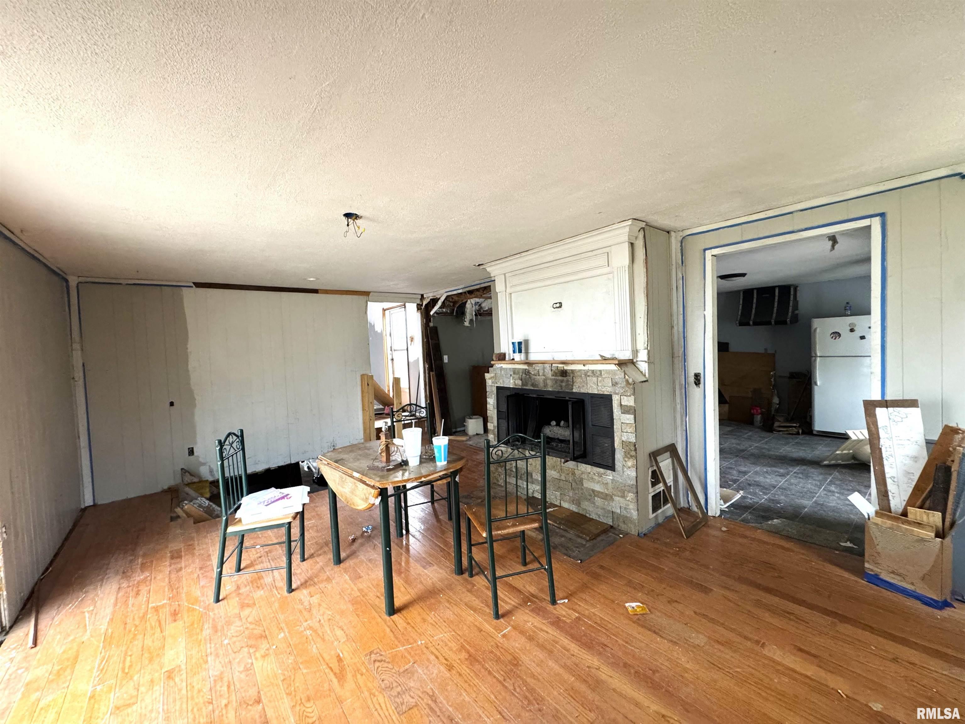 502 E 2nd Street, Maquon, Illinois image 9