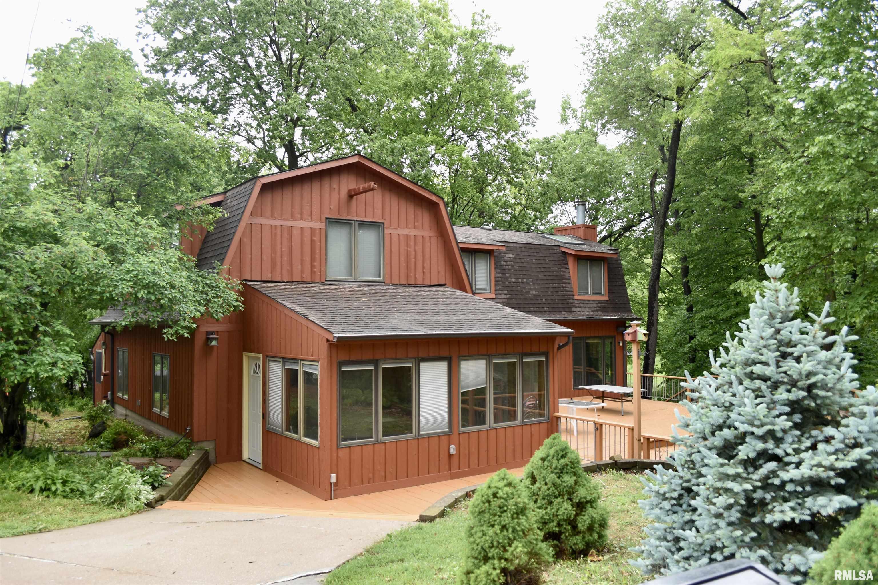 1229 35th Avenue, Moline, Illinois image 1