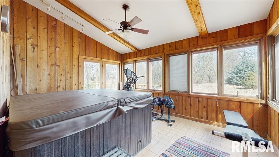 1229 35th Avenue, Moline, Illinois image 6