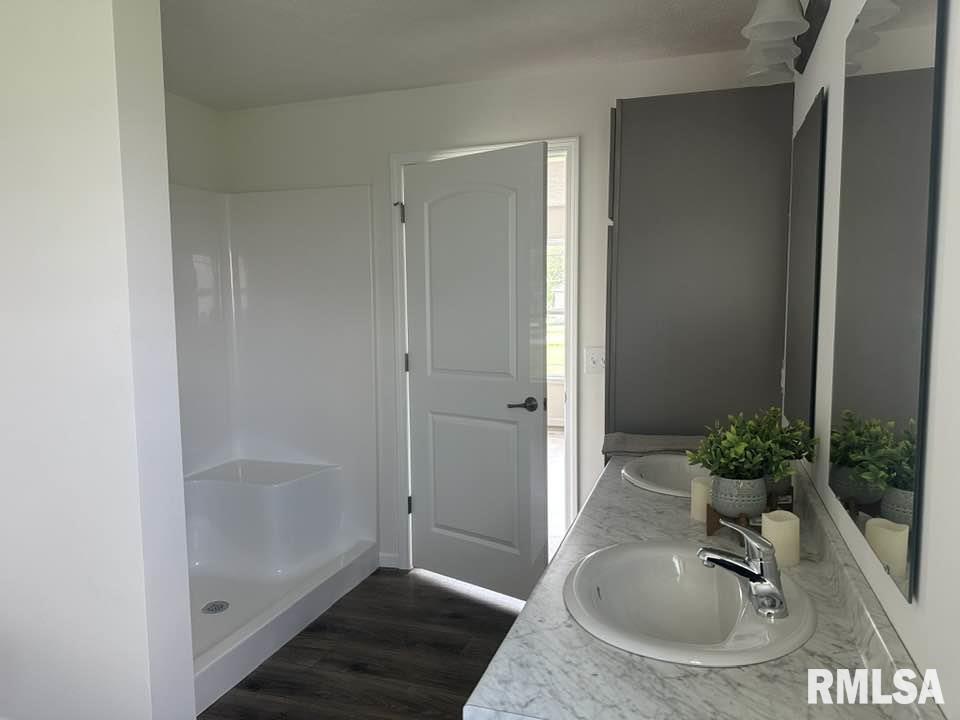 310 N Main Street, Camp Point, Illinois image 12
