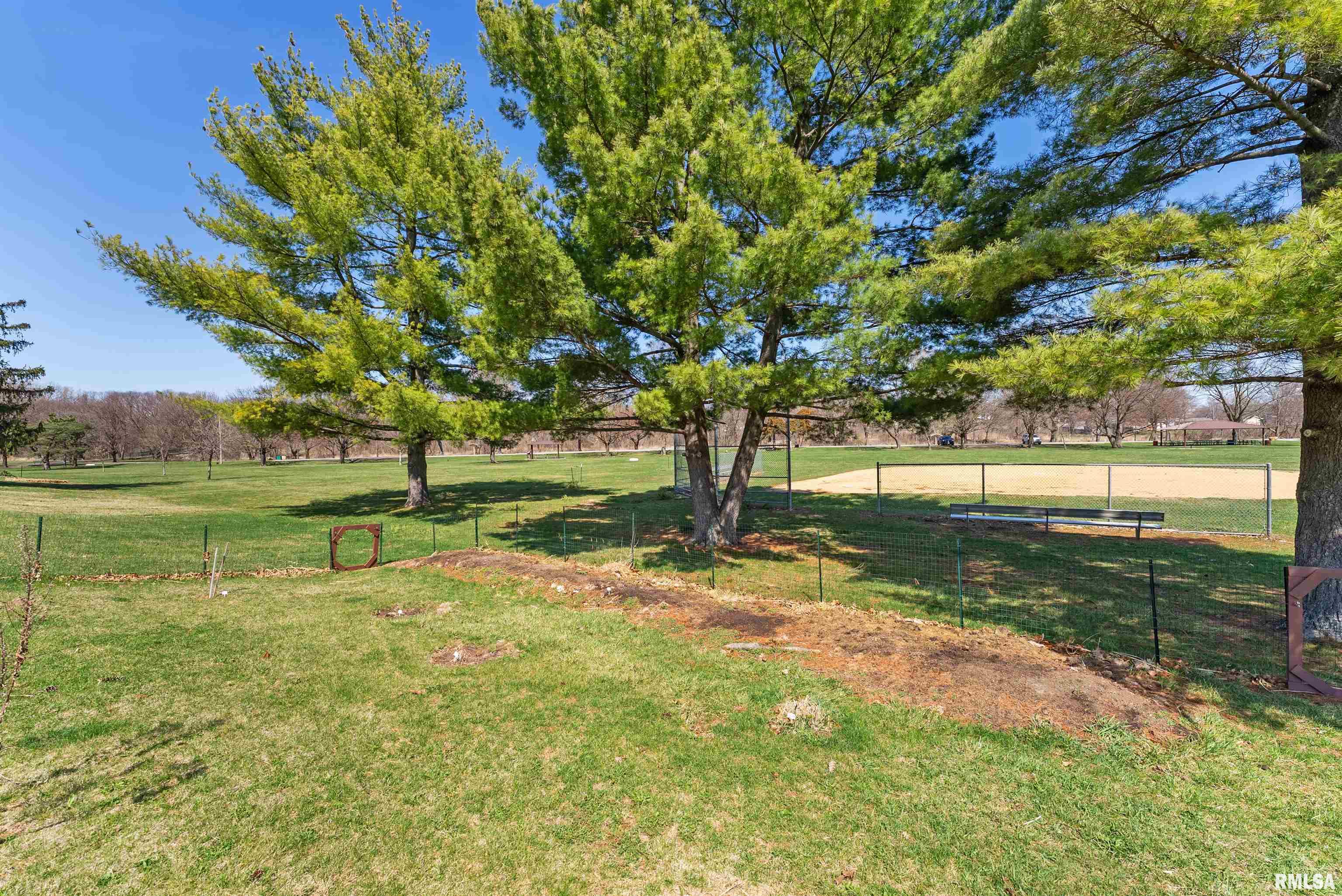1446 W 29th Street, Davenport, Iowa image 14
