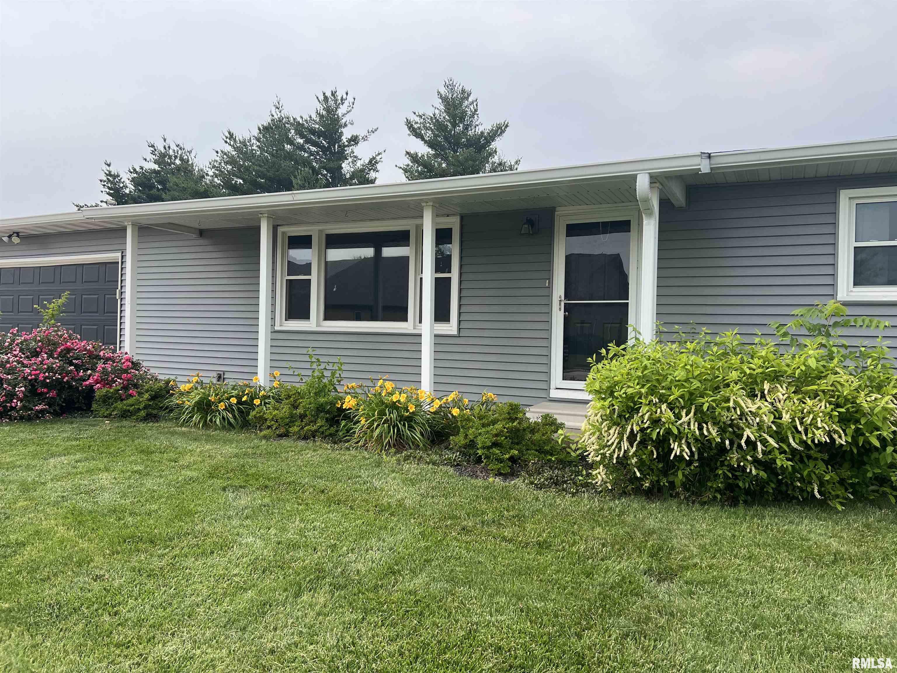 1302 Maple Avenue, Macomb, Illinois image 4