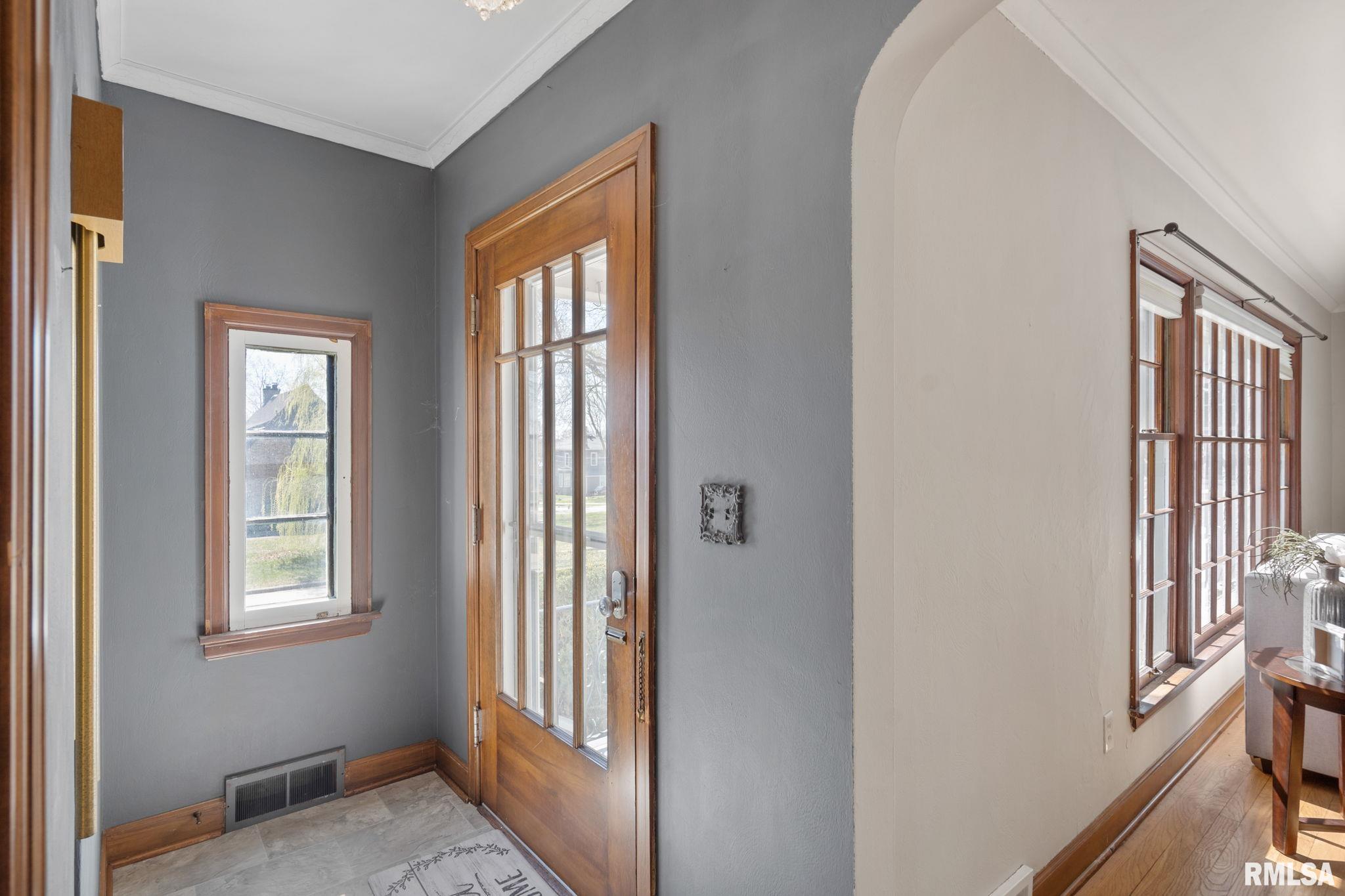 110 Grant Street, Bettendorf, Iowa image 7