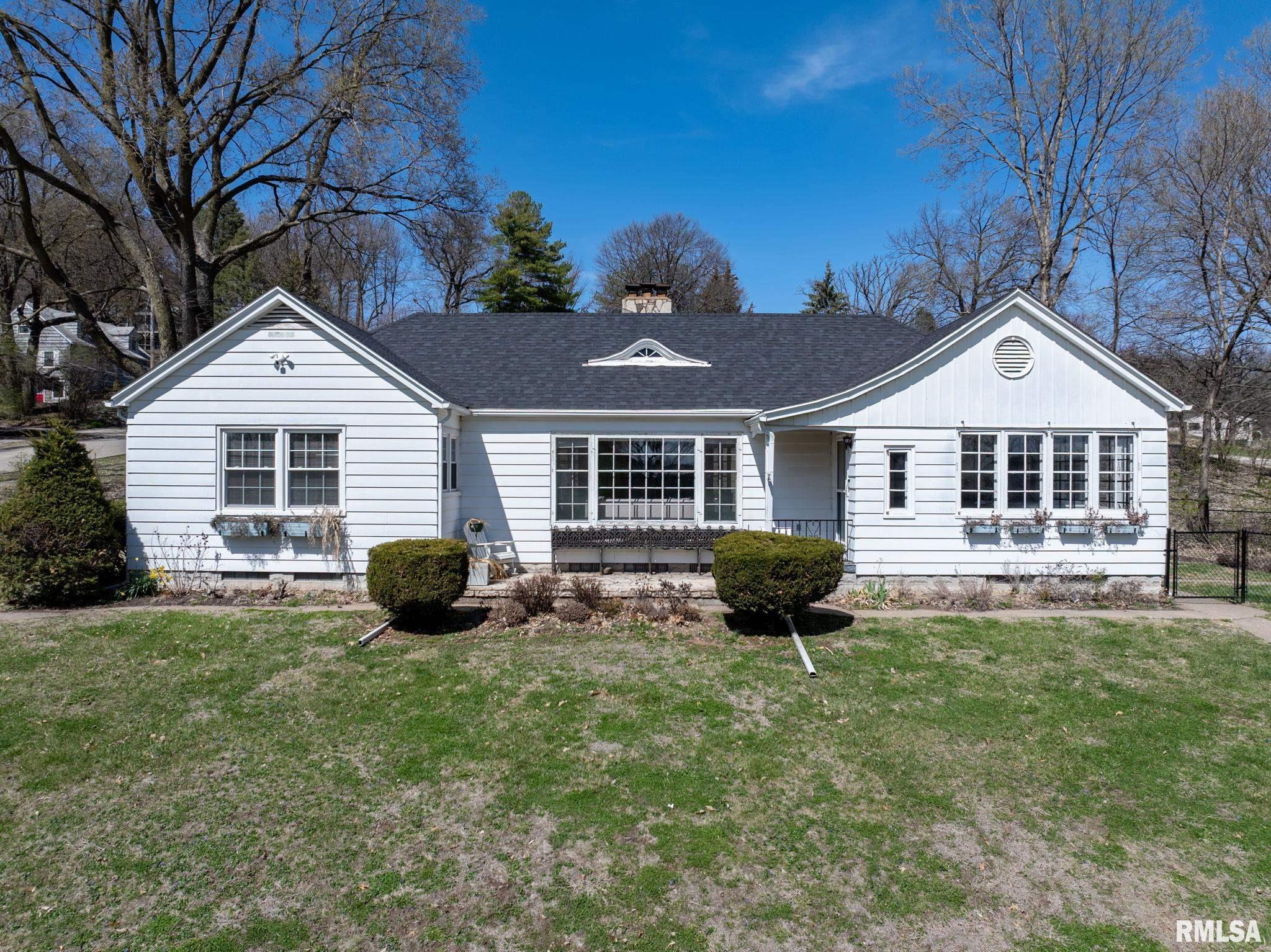 110 Grant Street, Bettendorf, Iowa image 1