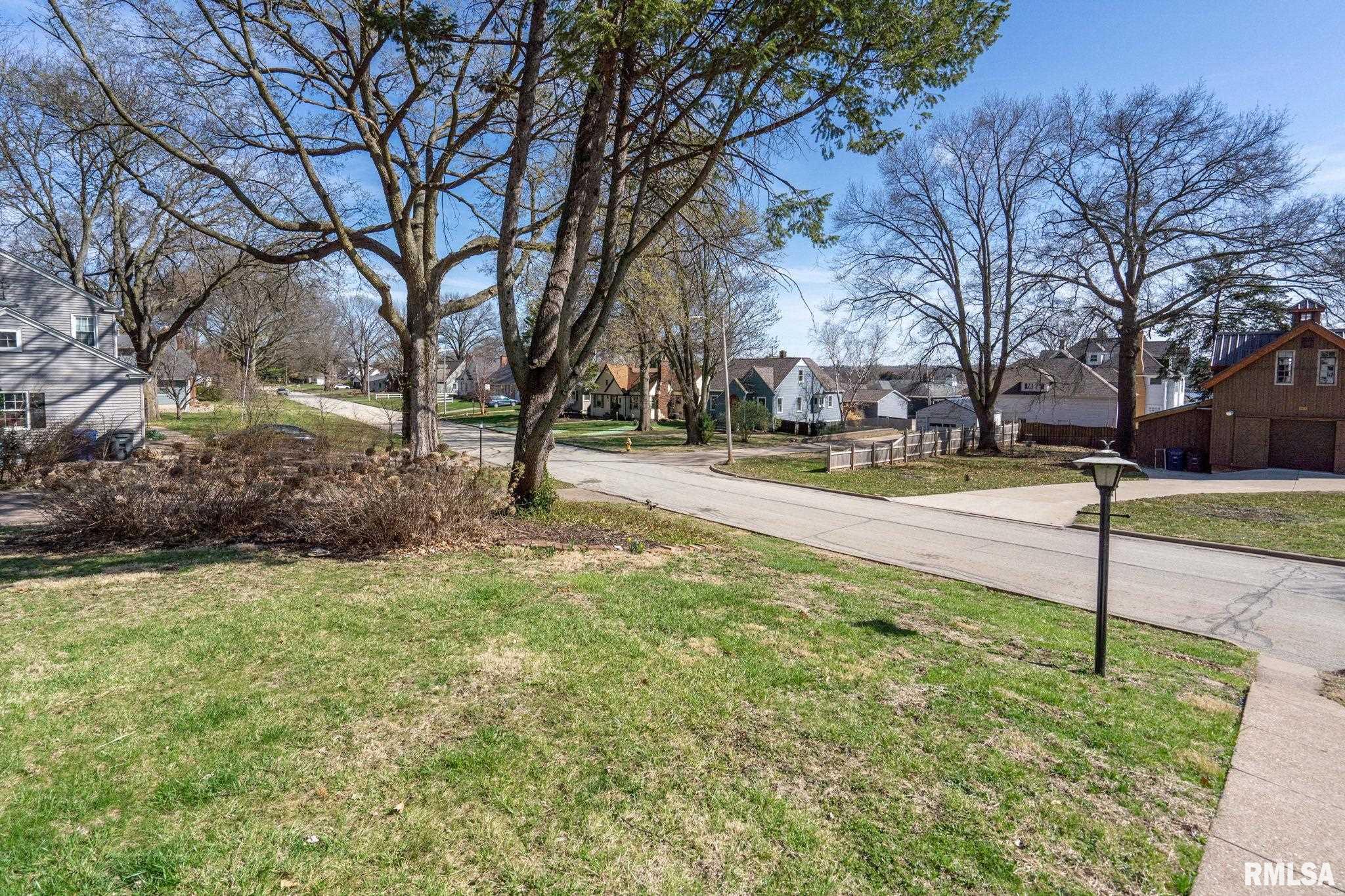 110 Grant Street, Bettendorf, Iowa image 37